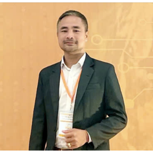 TS. Kinh tế Nguyễn Hữu Thi (Hoàng Thi) - Chủ tịch Công ty Quản lý Quỹ iSAM Holdings - Chuyên gia Tư vấn Chiến lược Doanh nghiệp